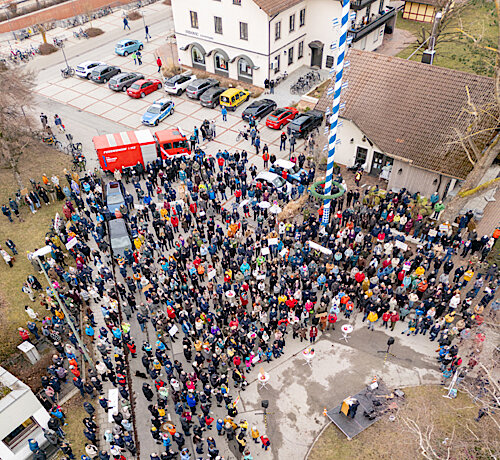 „Aufstehen für Demokratie: miteinander statt auseinander“ – Kundgebung setzte Zeichen für demokratische Werte 